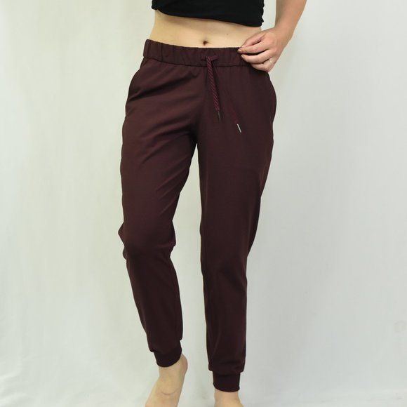 lululemon athletica Pants - Lululemon On the Fly Jogger *Woven Sz 8